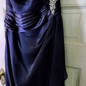 Jade by Jasmine formal gown  Sz. 14. Worn once.  Navy blue satin